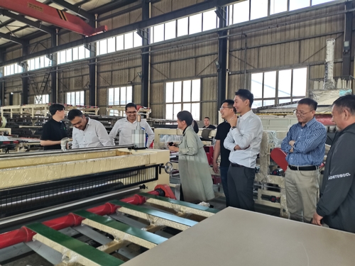 Son şirket blogları hakkında Tam otomatik alçı plaka üretim hatları satın almak için Taylandlı müşterileri fabrikamıza hoş geldiniz.