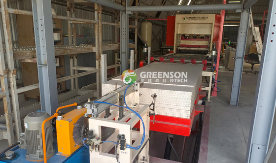 İyi bir fiyat. Pvc Film Alçıpan Laminasyon Makinesi Lamine Alçıpan Üretim Makinesi çevrimiçi