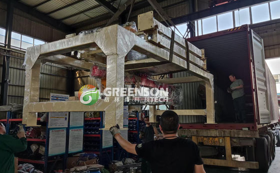 İyi bir fiyat. Yüksek Hızlı Tam Otomatik Alçı 2x2 Çatı Kelepçesi Yapma Makinesi 380V 50HZ Güçlü çevrimiçi