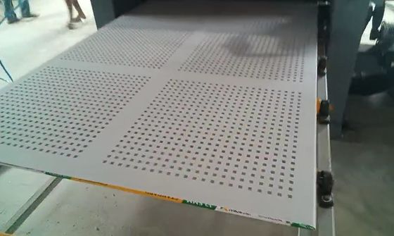 Delikli Alçı Alçıpan Tahta Tavan Makinesi Alçı Küçük İşletmeler İçin Yanlış Tavan Delme Makinesi