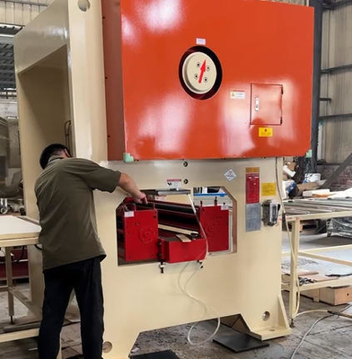 Hidrolik Pres Pnömatik Tam Otomatik Şezlon Yumruklama Makinesi Yeleti ve Grommet Makinesi