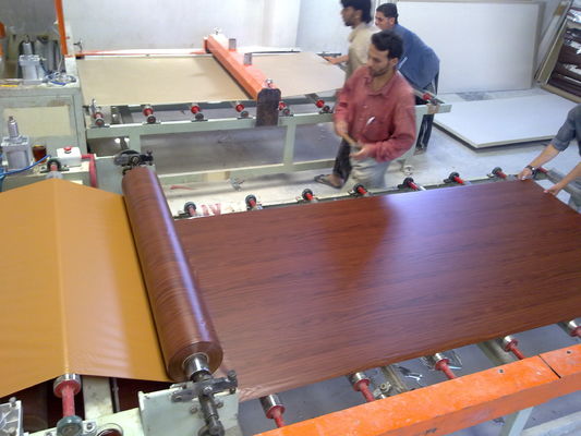 Kağıt / Film / Alüminyum Folyo İçin Yüksek Verimli Tam Otomatik Laminasyon Makinası