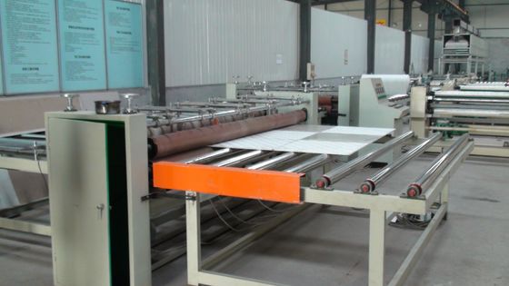 Gelişmiş Tam Otomatik Laminasyon Makinesi, Bırak Sahte Alçı Tavan Karosu Yapma Makinesi