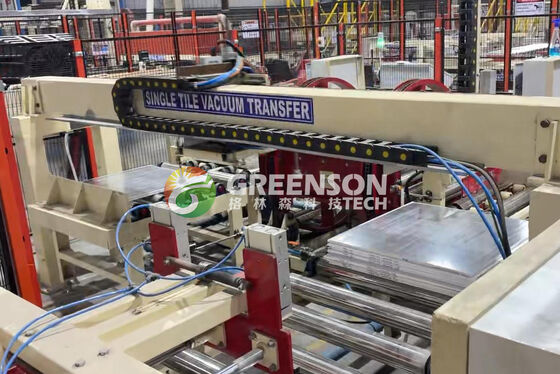 İyi bir fiyat. 15m/min laminasyon hızı ve 1300mm etkin genişliği olan PVC laminatlı gips tavan çöpü için otomatik gips levhası laminatör çevrimiçi