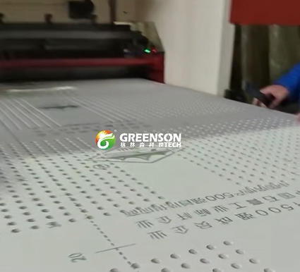 İyi bir fiyat. 200T Yüksek Basınçlı Otomatik Perforasyon Makinesi Max. 20mm Kalınlığındaki Yapı Taşları Delik Buhurlama Makinesi çevrimiçi