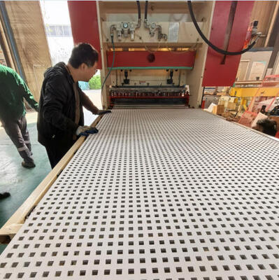 İyi bir fiyat. 200T Yüksek Basınçlı Otomatik Punch Press Max 20mm Kalınlığı Alçıman Tablosu Perforasyon Makinesi çevrimiçi