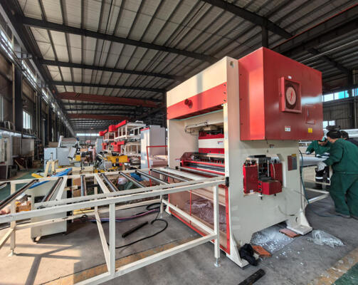 İyi bir fiyat. PLC denetimli 200T basınç ve 50 Kat/dakika hızı ile hassas panel delme için gips tahta delikleme makinesi çevrimiçi