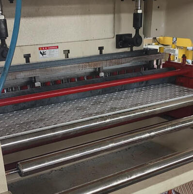 Industrial Gypsum Board Perforator with 160 KG Punching Pressure for 20mm Max Thickness at 1 Board/Min Speed