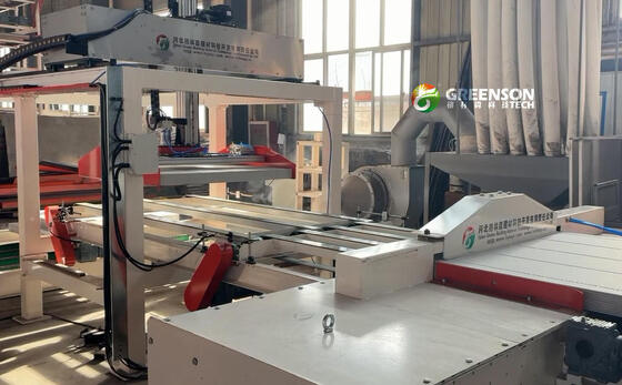 İyi bir fiyat. Otomatik Besleme Yapıştırma Testere İstifleme Dunnage Makinası çevrimiçi