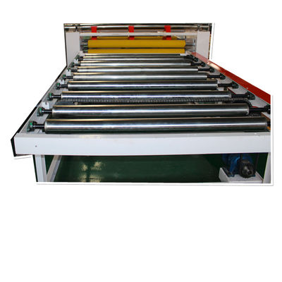 İyi bir fiyat. Ev Tasarımı PVC Film Palster Tavan Panosu Laminasyon Makinesi çevrimiçi