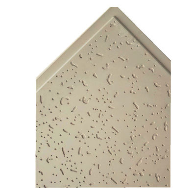 İyi bir fiyat. İç Dekorasyon Alçı Tavan Çini Yapma Makinesi 600 * 600 Board Size çevrimiçi
