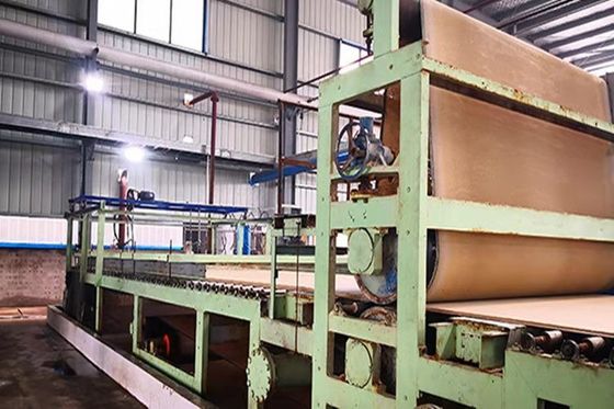 İyi bir fiyat. İç Dekorasyon 6 Milyon Metrekare Mineral Elyaf Levhası Üretim Hattı çevrimiçi