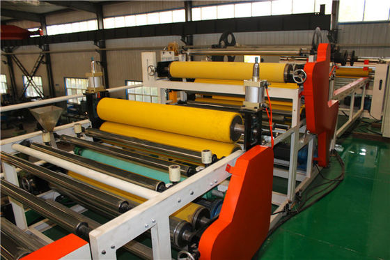 İyi bir fiyat. Çift Taraflı Tam Otomatik PVC Lamine Alçı Tavan Levhası Üretim Hattı çevrimiçi