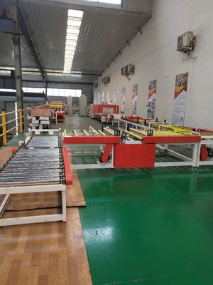 İyi bir fiyat. PVC Alçı Tavan Kurulu İçin Çift Taraflı Tam Otomatik Laminasyon Makinesi çevrimiçi